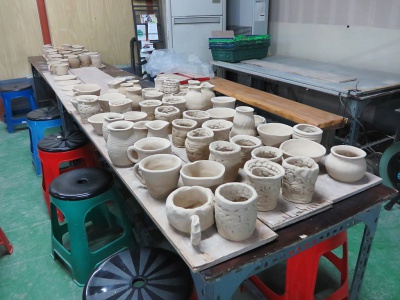 Making pottery 11.jpg