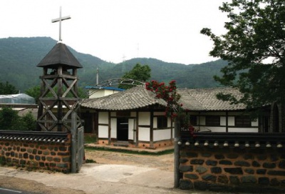 UKS06 Korea's Religious Places img 76.jpg
