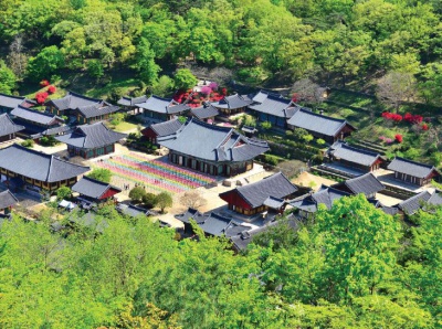 UKS06 Korea's Religious Places img 38.jpg